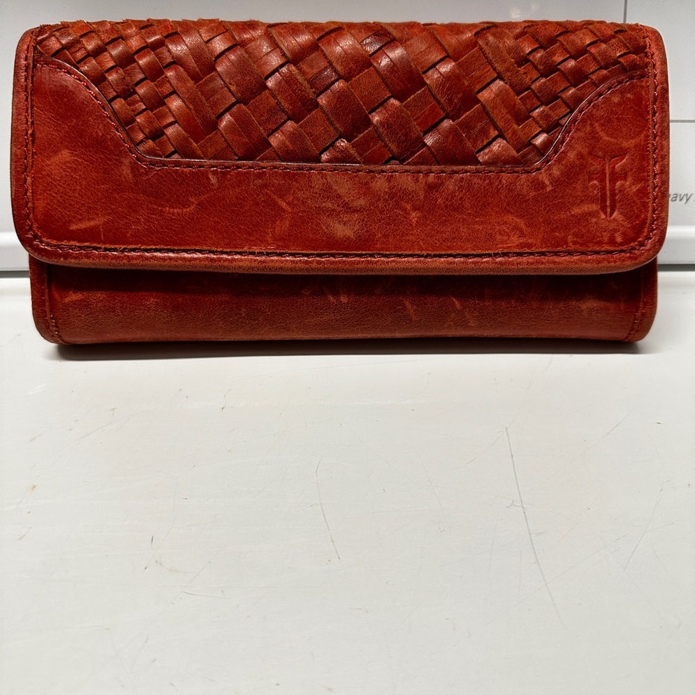 Frye Women's Melissa Basket Woven Wallet